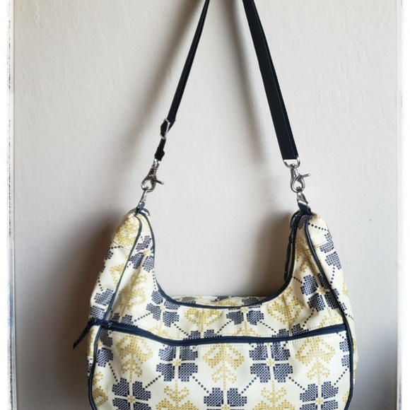 Luxury Petunia Pickle Bottom Unisex Touring Tote - Picture 2 of 7